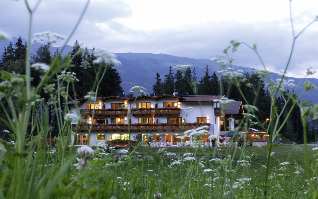Familienhotel Moos-Alm Lienz Esterno foto