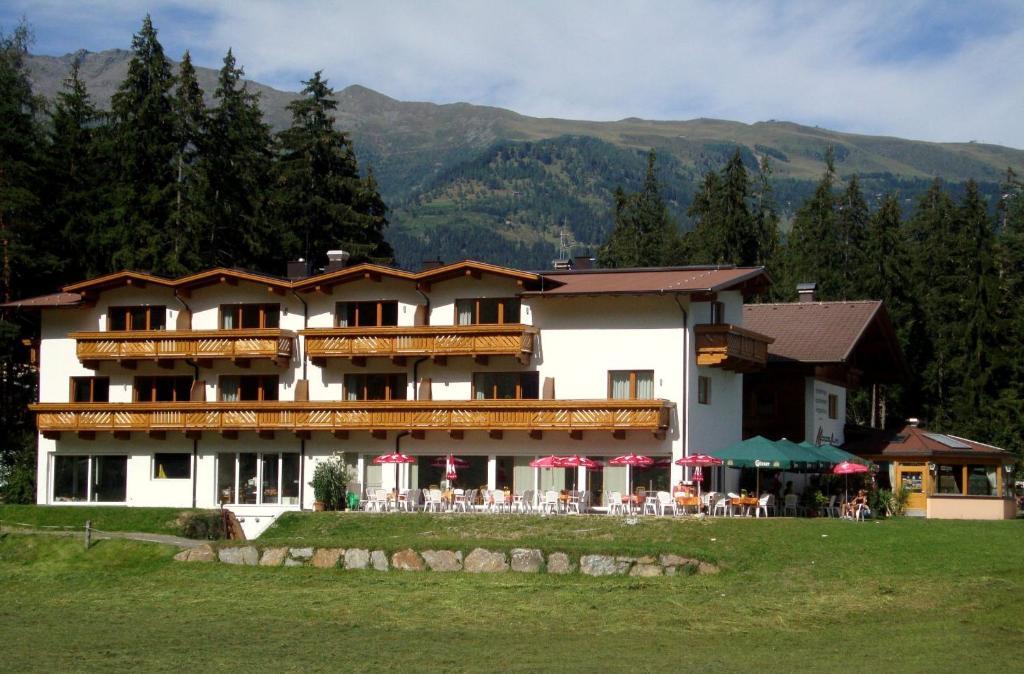 Familienhotel Moos-Alm Lienz Esterno foto